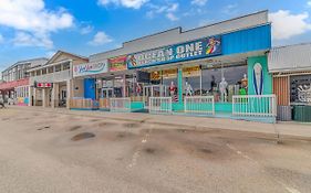 125 Atlantic Avenue Unit E - Pet Friendly! Walk To The Beach And Pier!1Br -1Ba - Sleeps 2-4 Guests!
